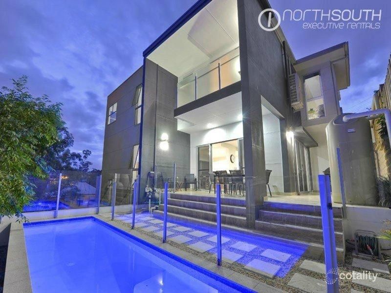 6b Sankey St, Highgate Hill, QLD 4101