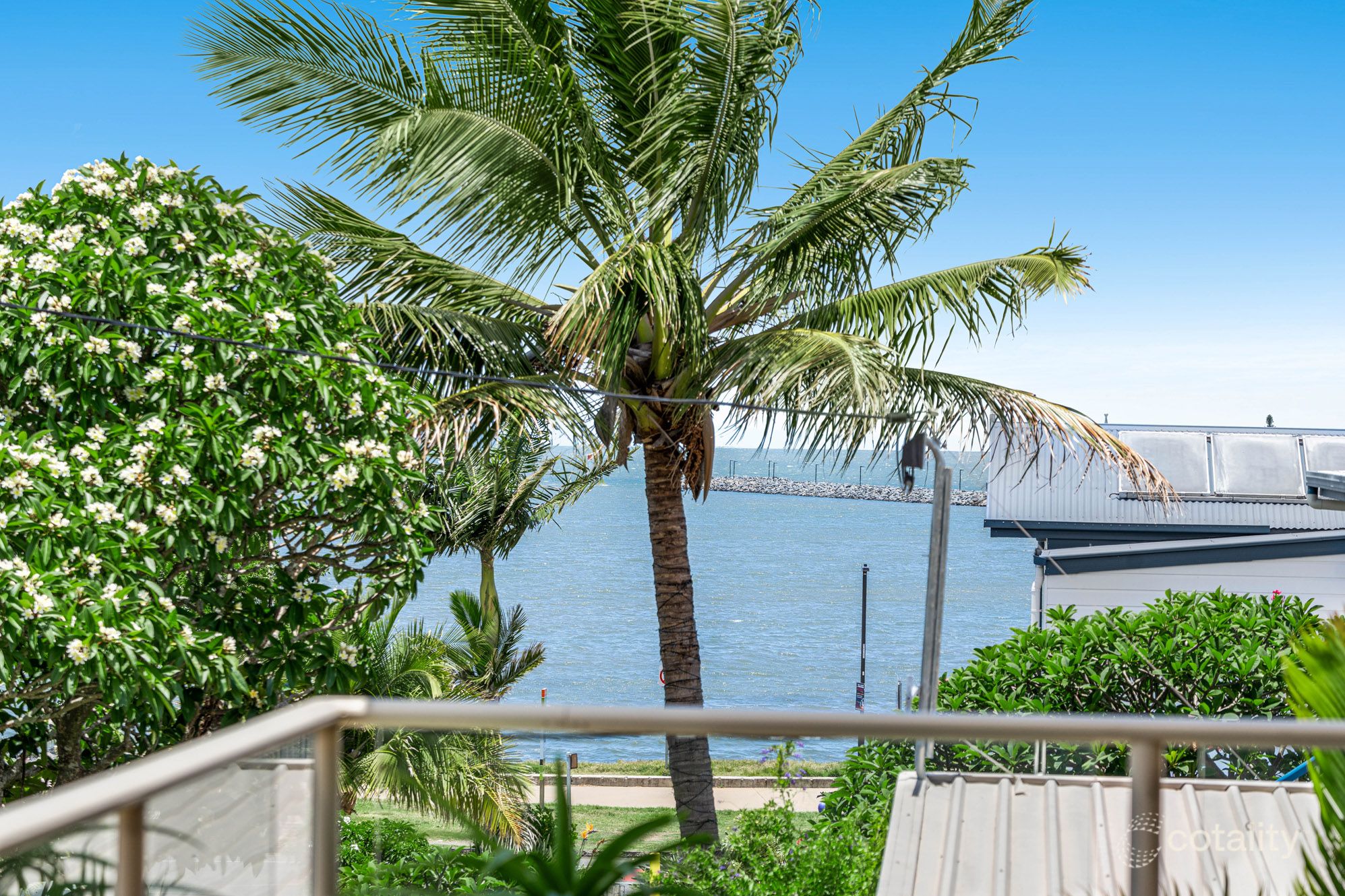 2/14 Nelson Pde, Manly, QLD 4179