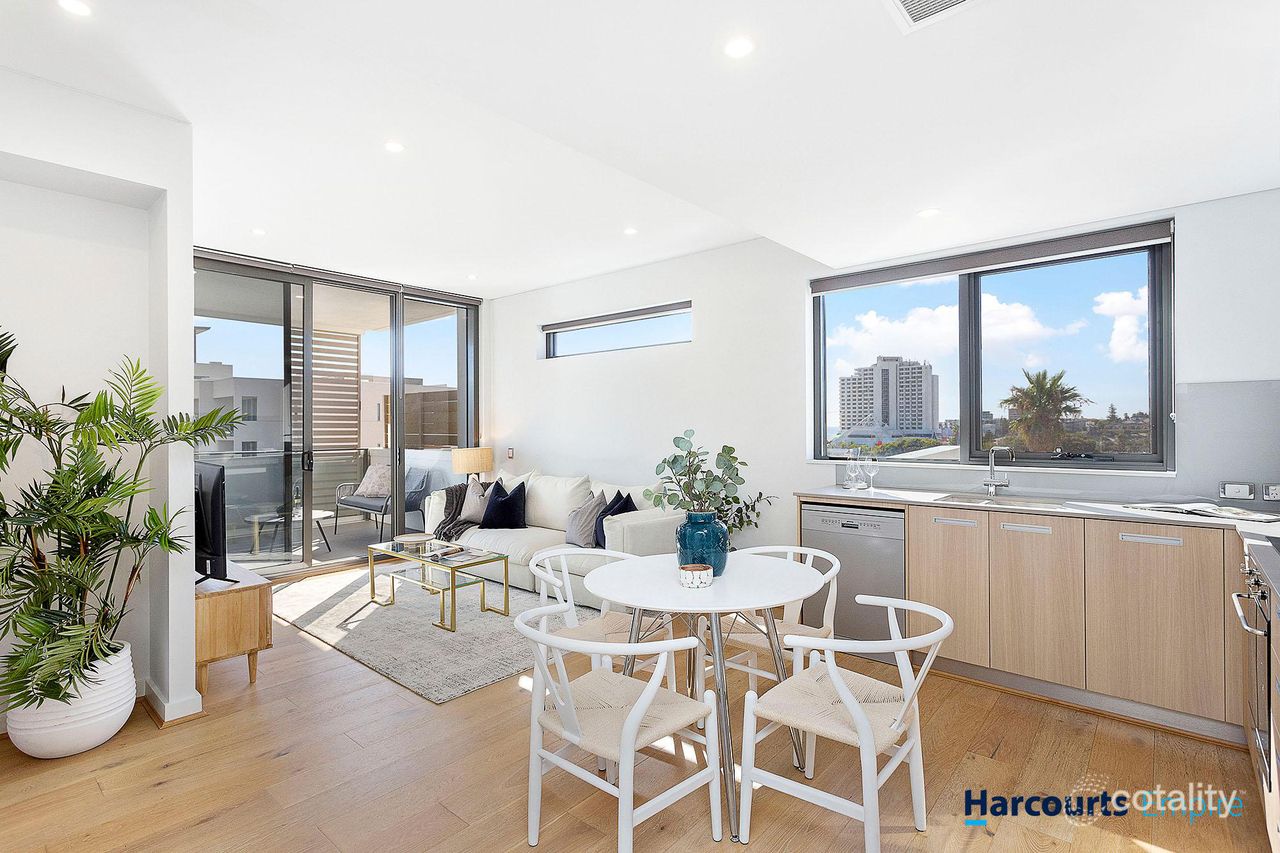 306/20 Brighton Rd, Scarborough, WA 6019