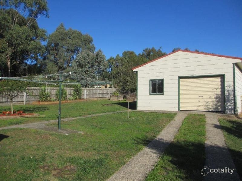 64 Auburn Rd, Healesville, VIC 3777