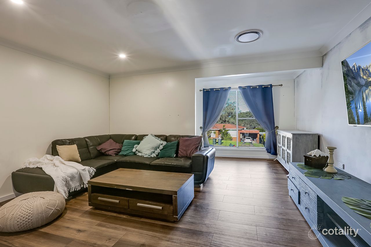 16 Deeson Pl, Dapto, NSW 2530