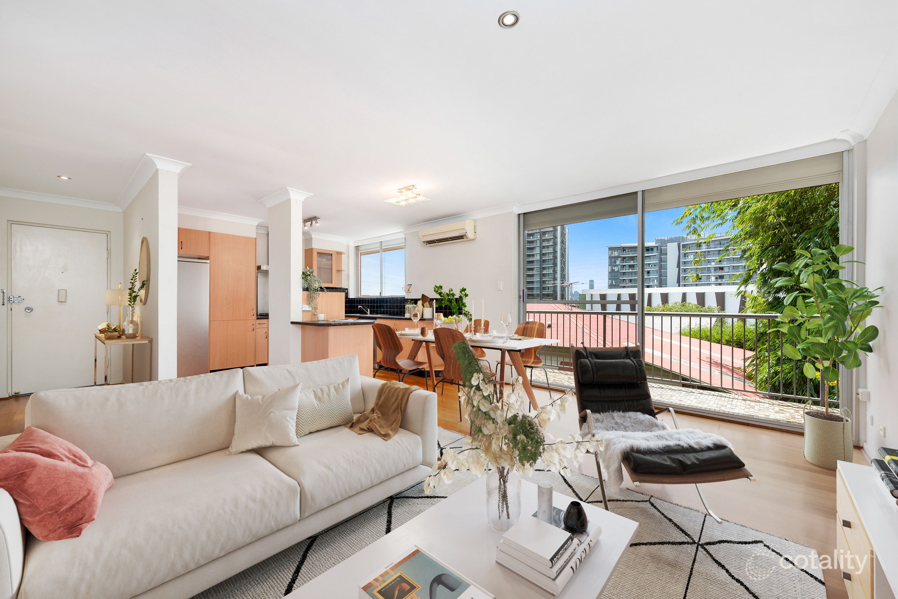 5/16 Amelia St, Coorparoo, QLD 4151