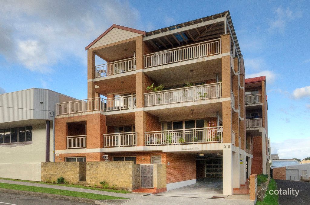 2/28 Underwood St, Corrimal, NSW 2518