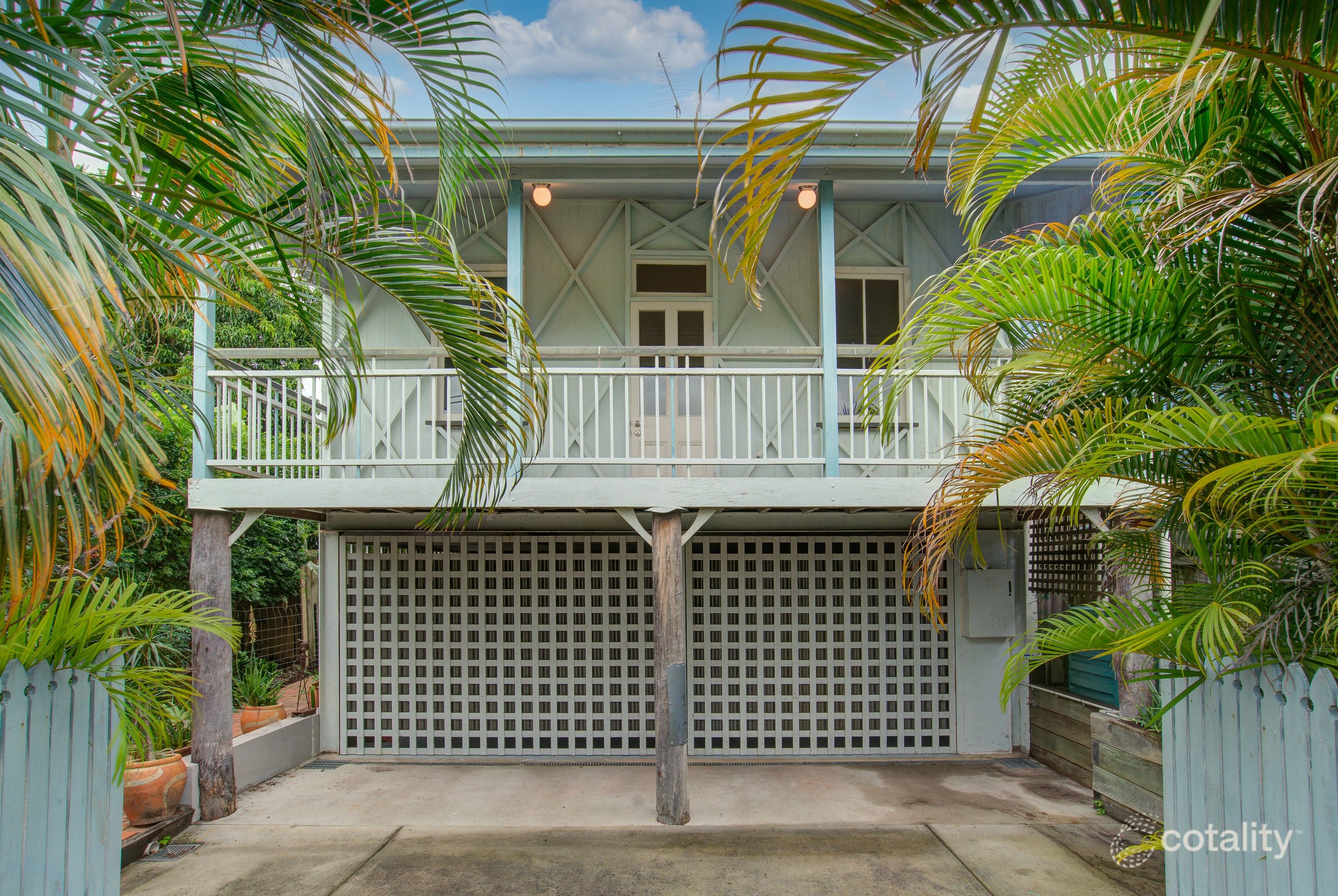 30 Cedar St, Greenslopes, QLD 4120