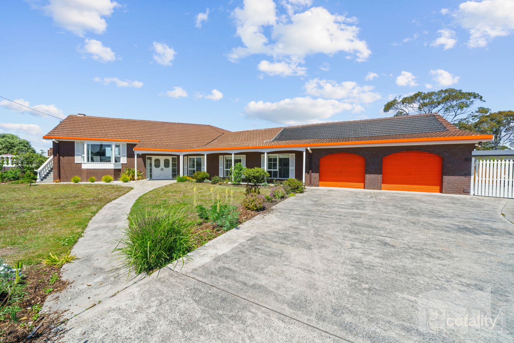 2 Bambra St, Lauderdale, TAS 7021