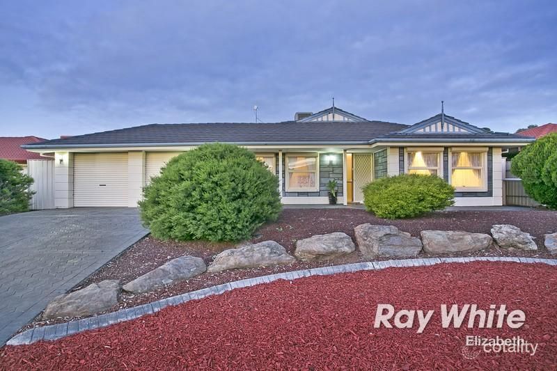 24 Reginald Pde, Craigmore, SA 5114