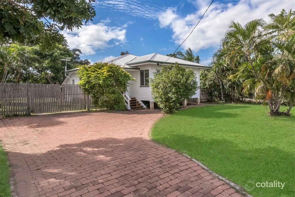 28 Clayton St, Hermit Park, QLD 4812