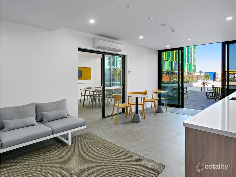 304/6 Baumea Way, Innaloo, WA 6018