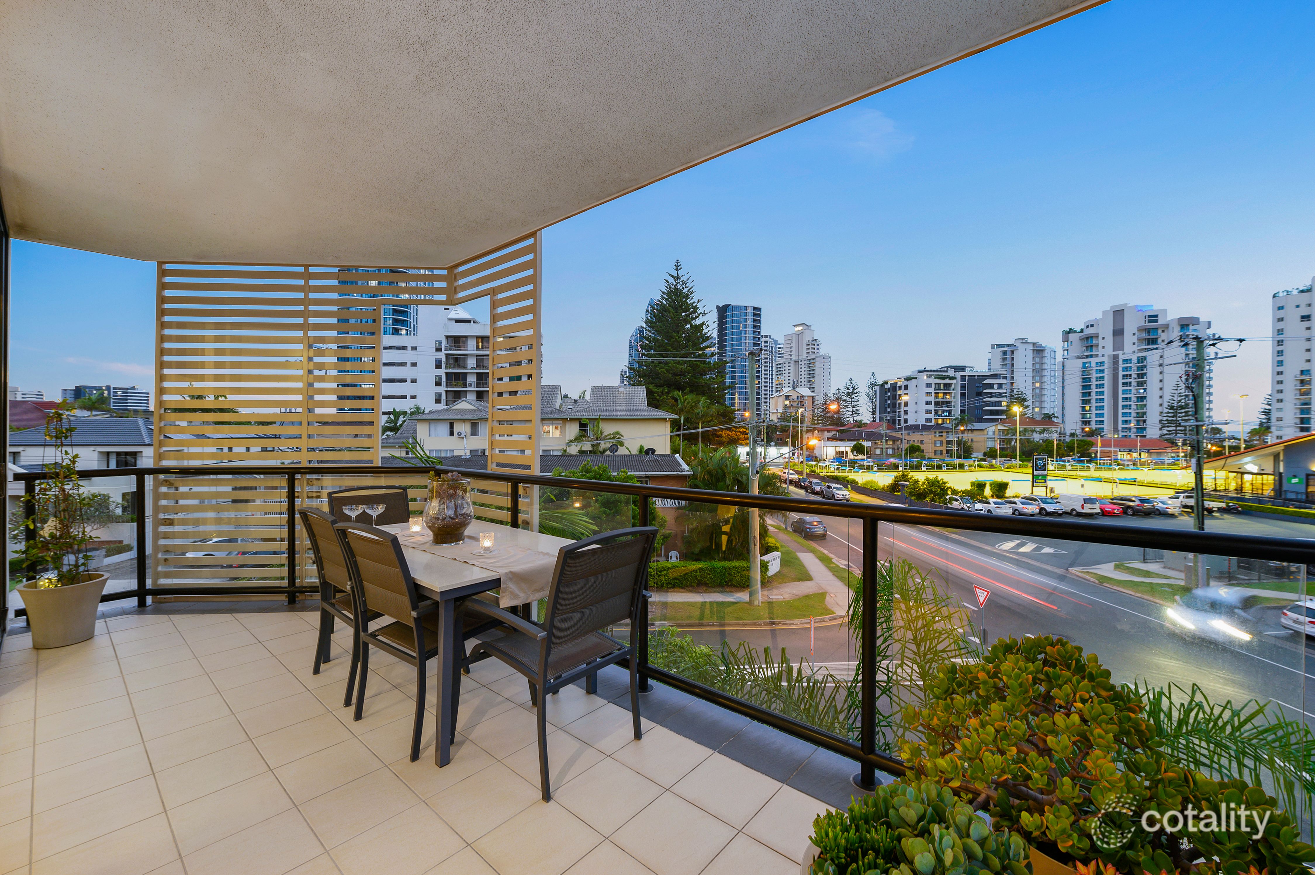 5/160 Surf Pde, Broadbeach, QLD 4218