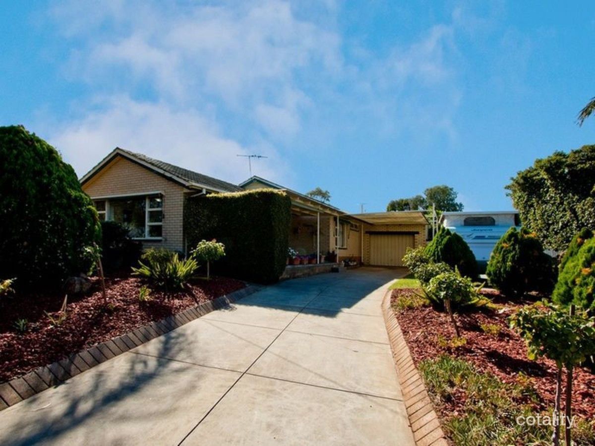 32 Balkara Rd, Para Hills West, SA 5096