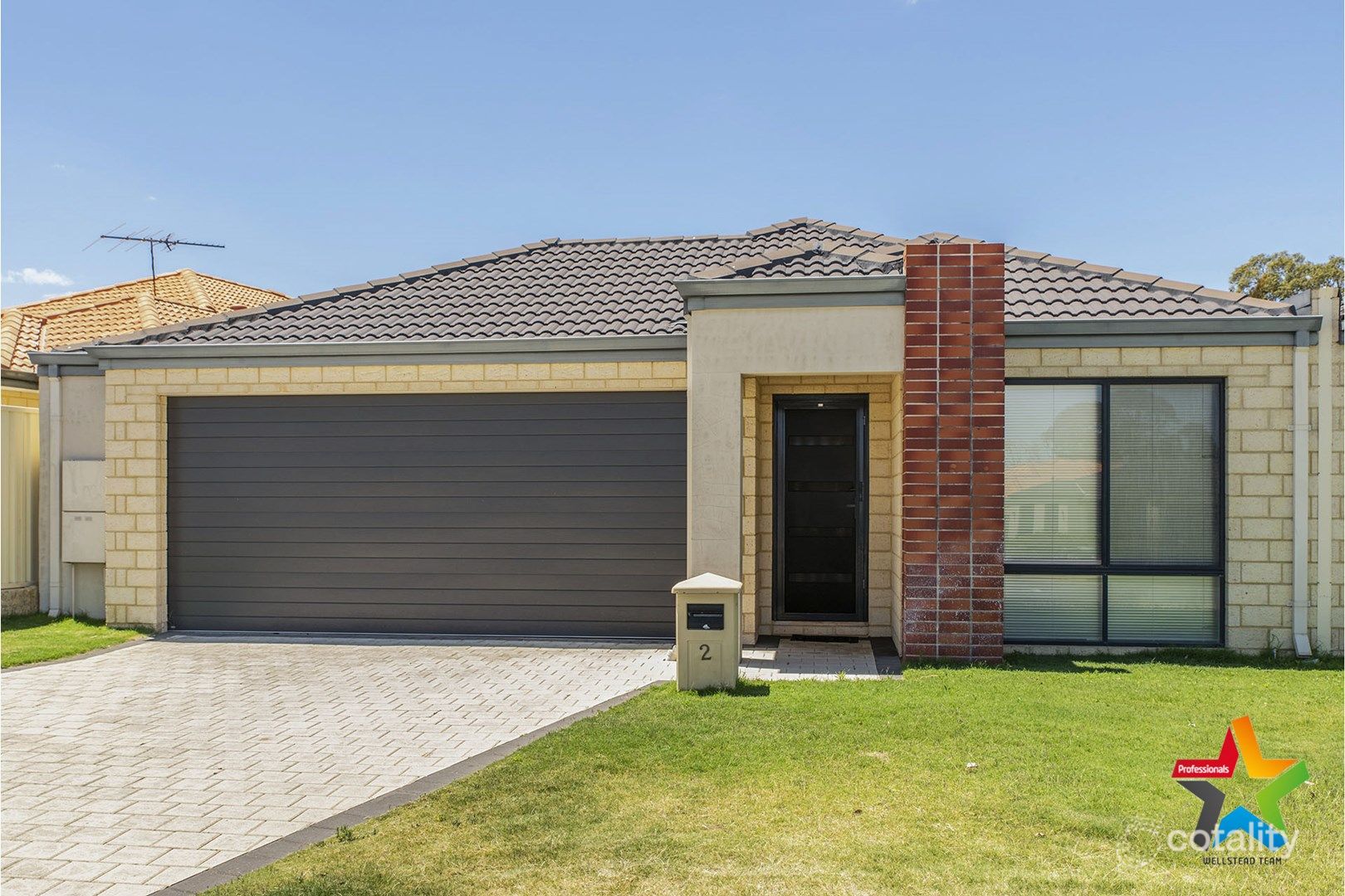2 Pintabona Dr, Sinagra, WA 6065