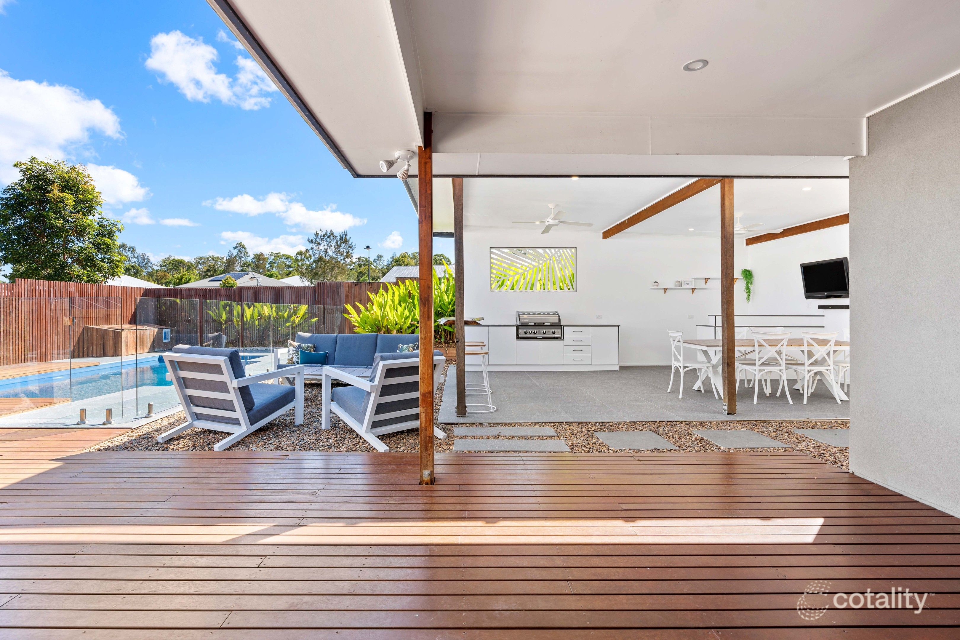 2 Mason Ct, Noosaville, QLD 4566