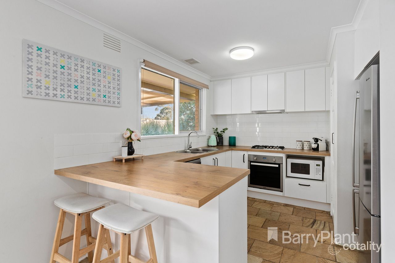 46 Meander Rd, Hurstbridge, VIC 3099