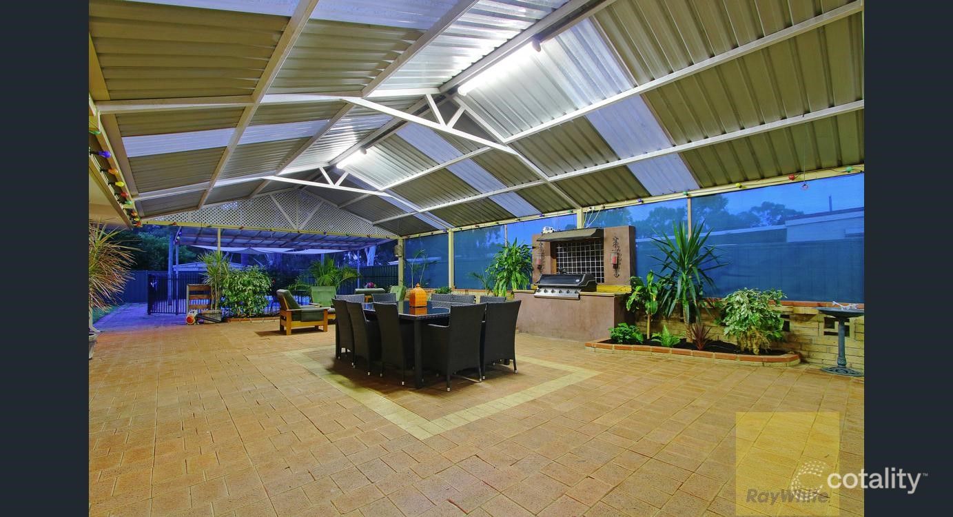 835 Armadale Rd, Forrestdale, WA 6112