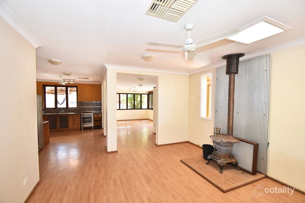 17 Clarke St, Araluen, NT 0870