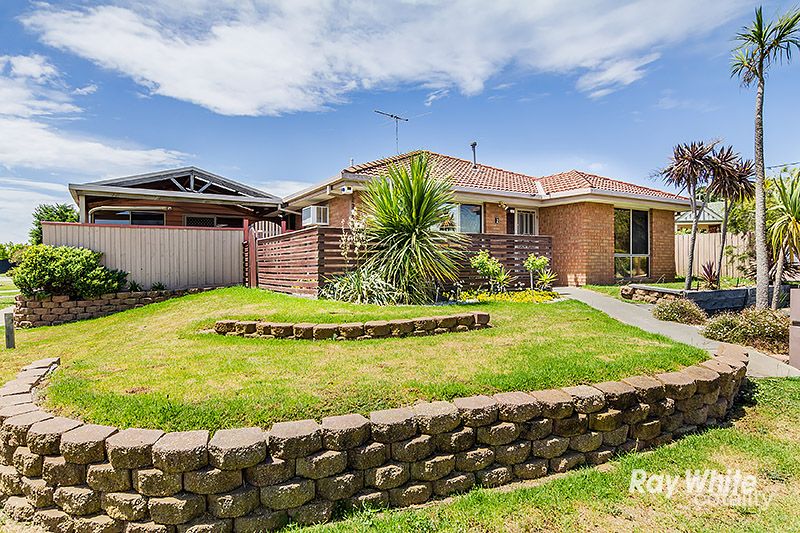 2 Plaistow Ct, Cranbourne North, VIC 3977