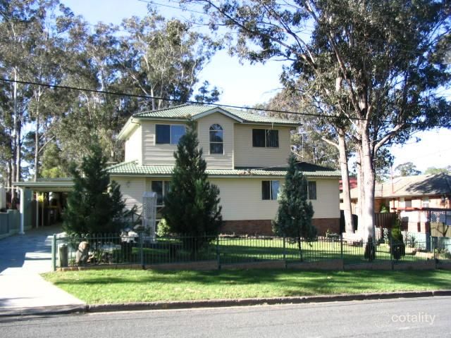 4 Kikori Cres, Whalan, NSW 2770