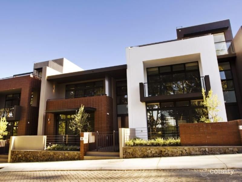 8 Lupin Hill Gr, Nedlands, WA 6009