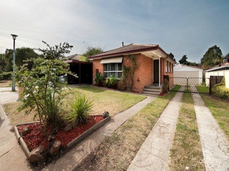 11 Forsyth Pl, Charnwood, ACT 2615