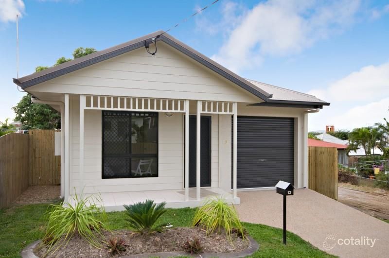 13 Maryvale St, West End, QLD 4810