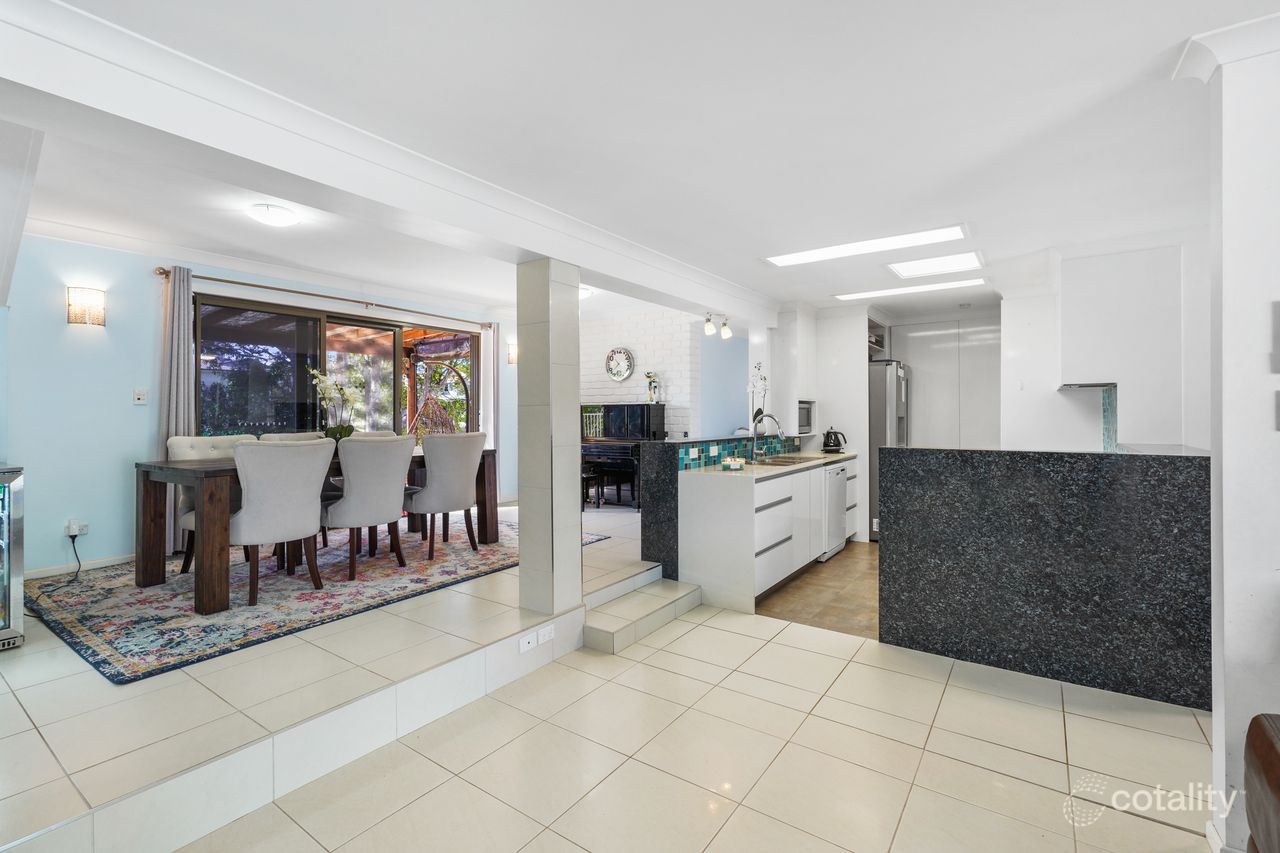 6 Key West, Broadbeach Waters, QLD 4218