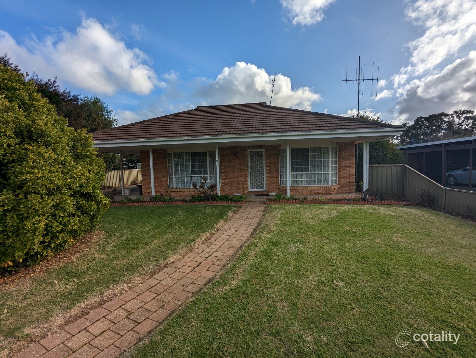 27 Cobram St, Tocumwal, NSW 2714