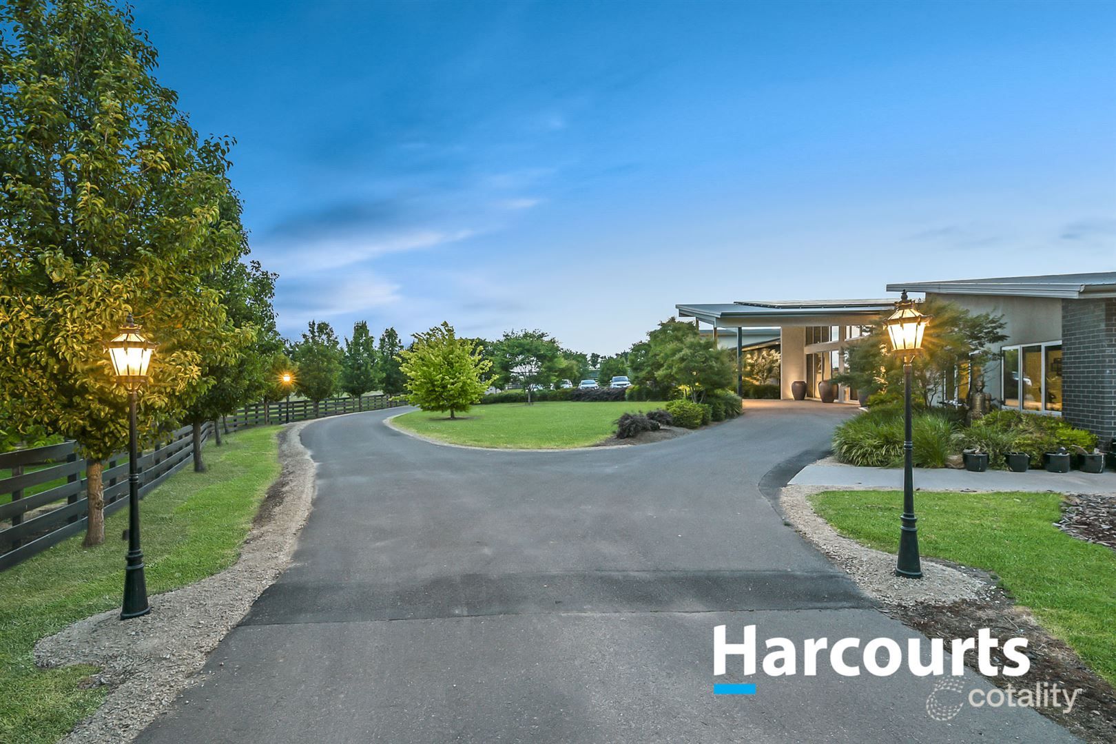 4-6 Meadow Rd, Devon Meadows, VIC 3977