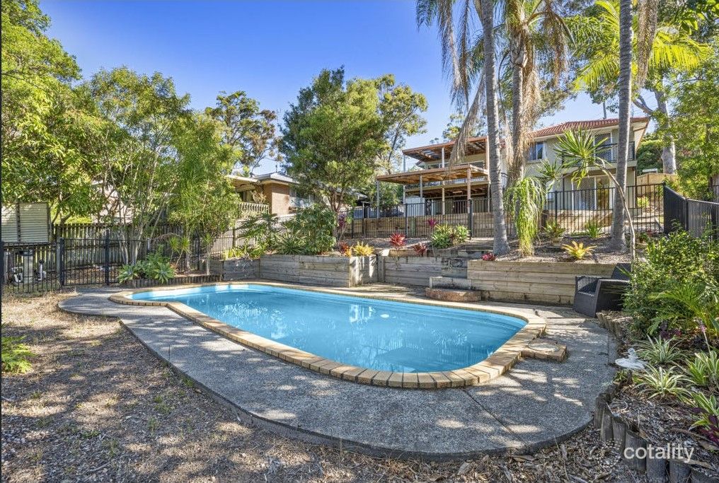 172 Heeb St, Benowa, QLD 4217