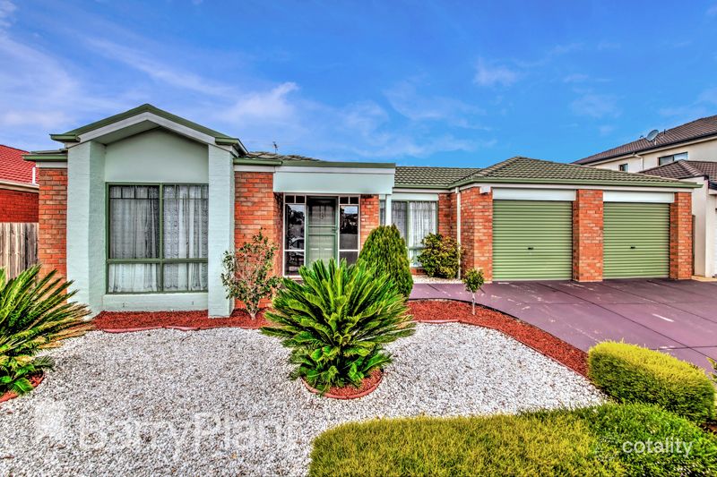 6 Newhaven Way, Cairnlea, VIC 3023