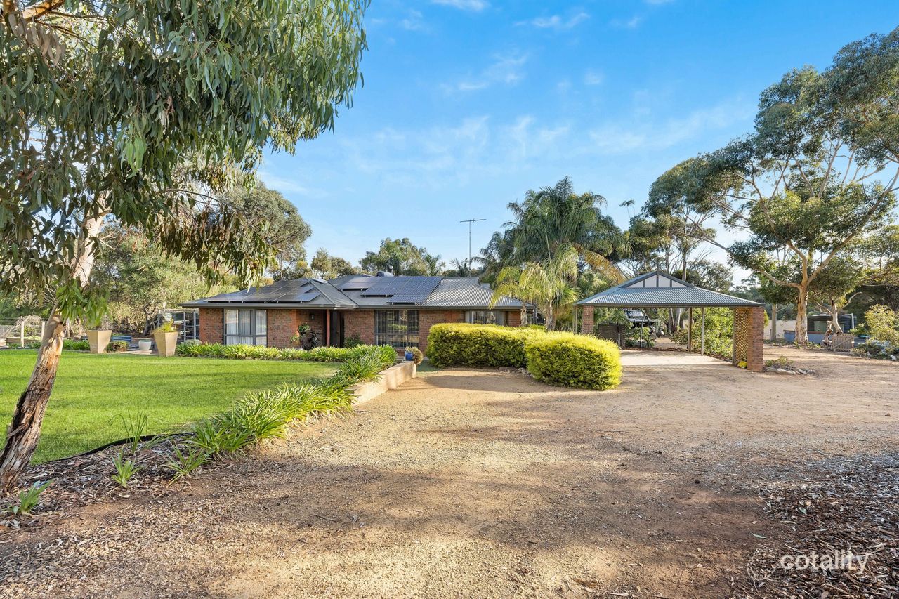 5 Meyers Rd, Strathalbyn, SA 5255