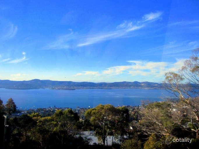 7 Acushla Ct, Sandy Bay, TAS 7005