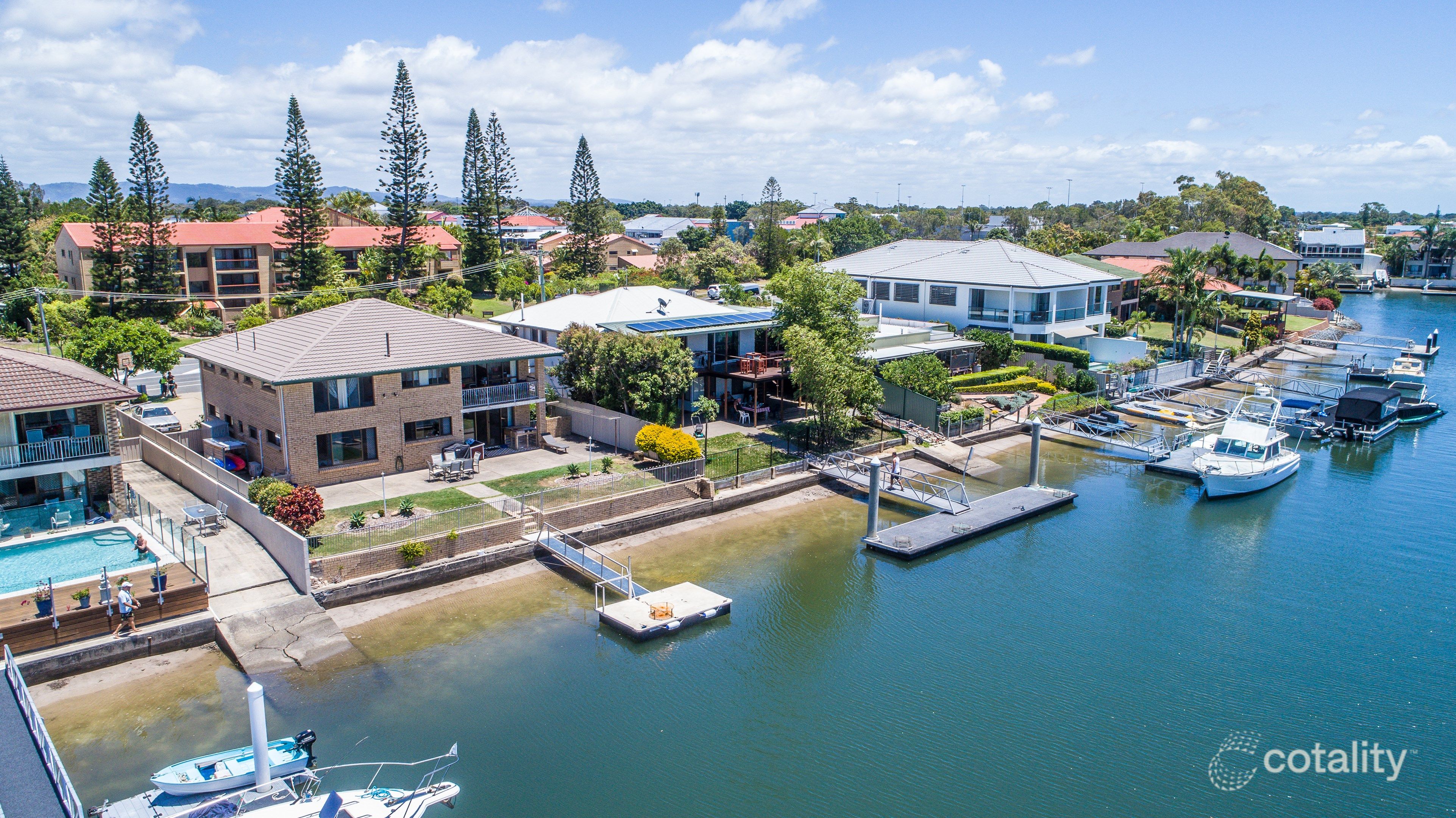 101 Bayview St, Runaway Bay, QLD 4216