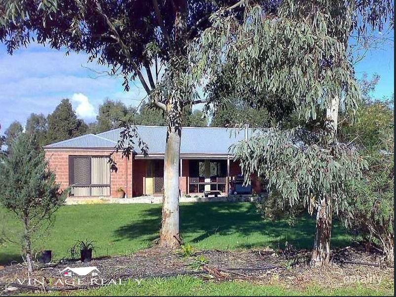33 Stockmans Cl, Oakford, WA 6121