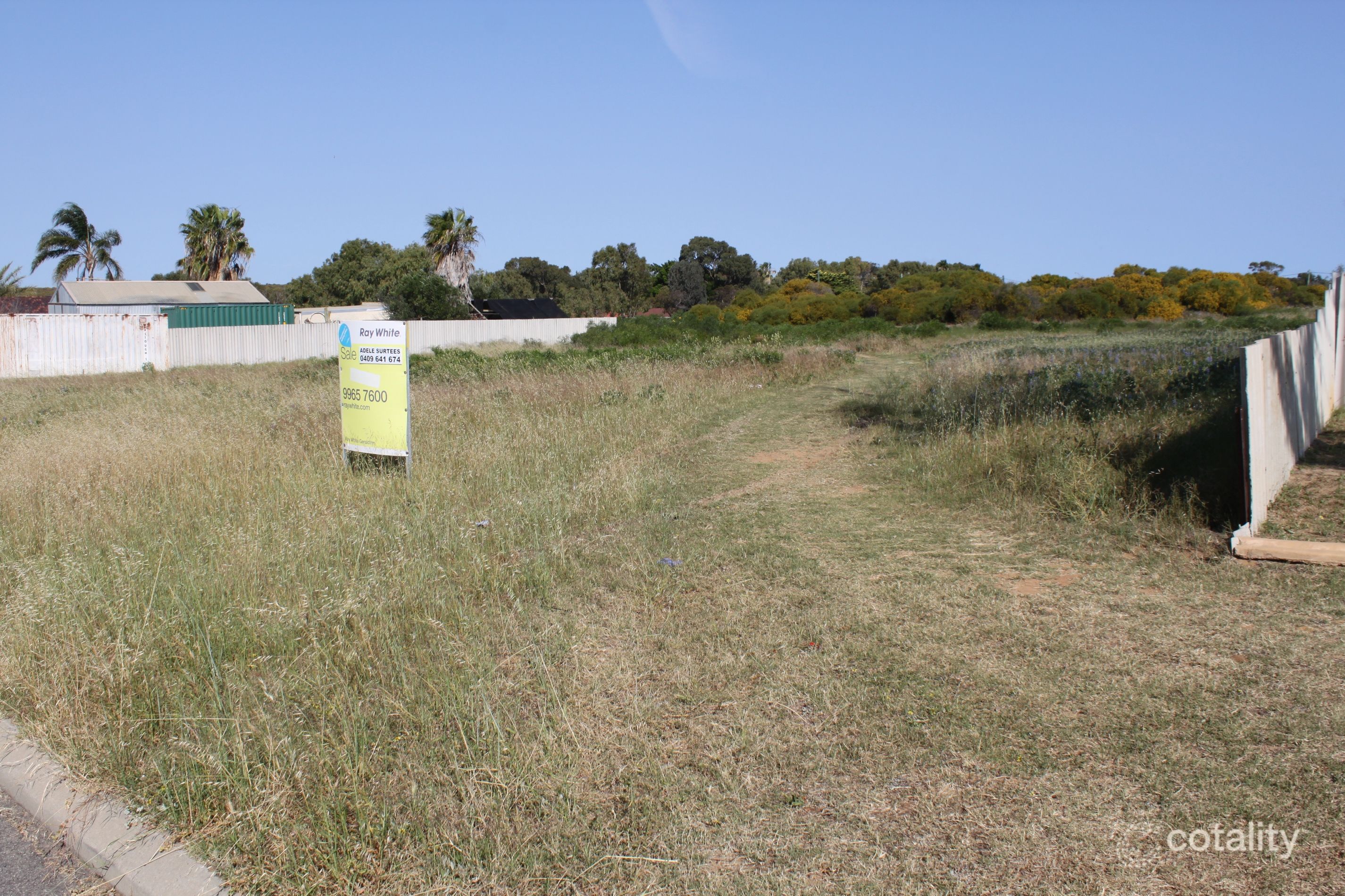 14 Kenny Cres, Rangeway, WA 6530