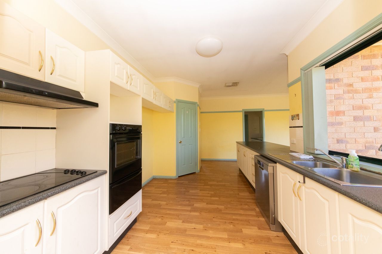 23 Ulomogo St, Brocklehurst, NSW 2830