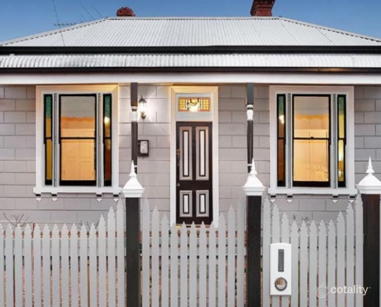 33 Pilgrim St, Seddon, VIC 3011