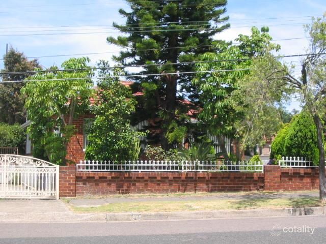 1 Waterside Cres, Earlwood, NSW 2206