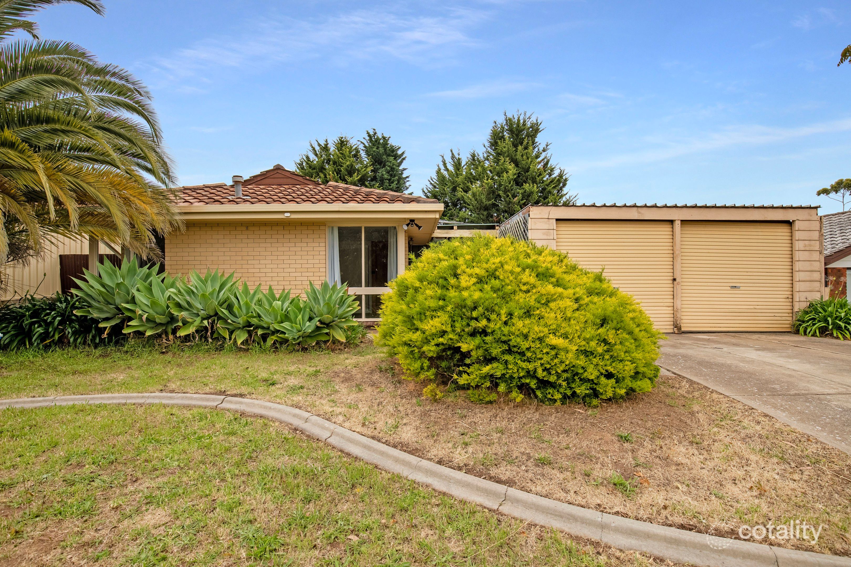 18 Waitara Ct, Morphett Vale, SA 5162