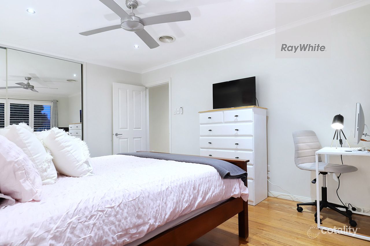 23 Vaucluse Ave, Gladstone Park, VIC 3043