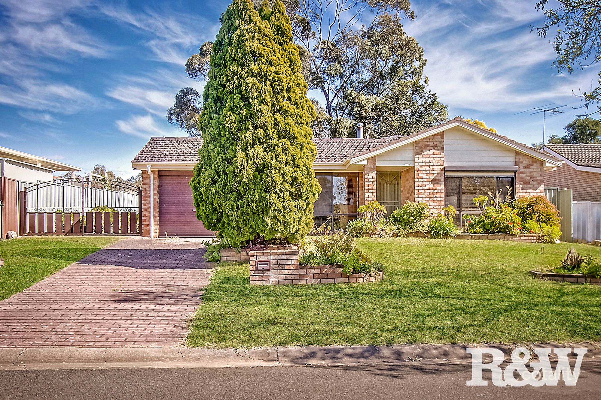 68 Windrush Cct, St Clair, NSW 2759
