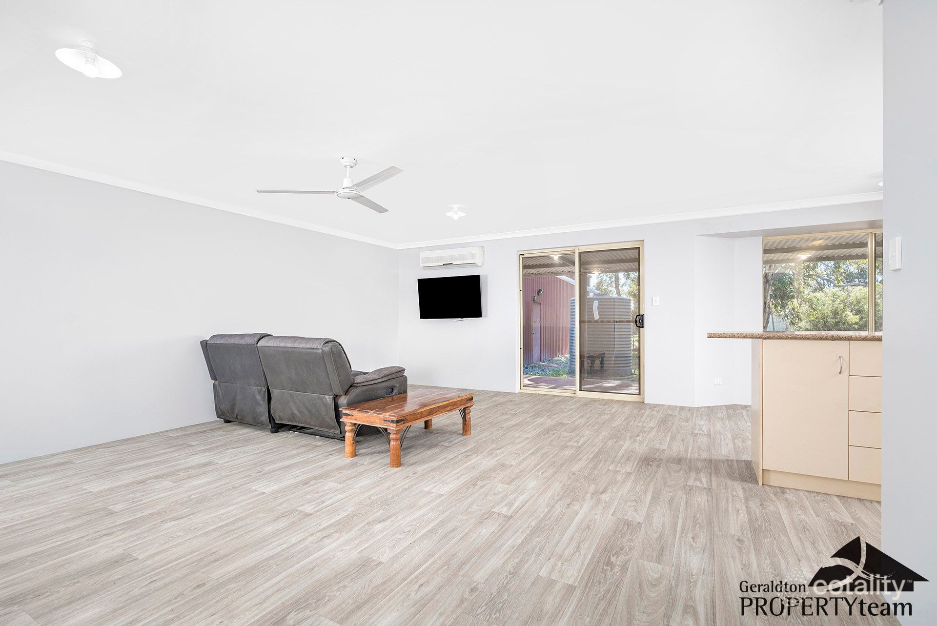 9 Leicester Cl, Deepdale, WA 6532