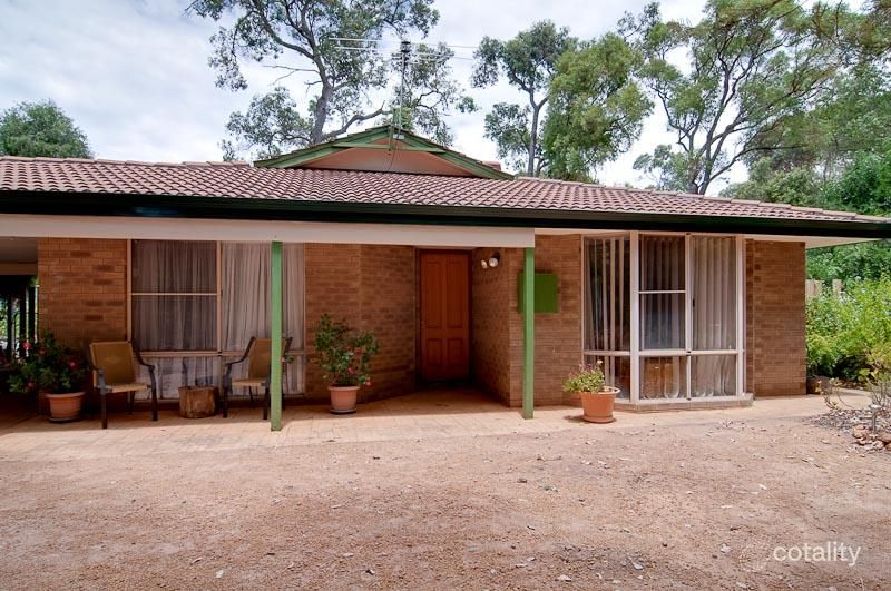 700b Coolgardie St, Mundaring, WA 6073