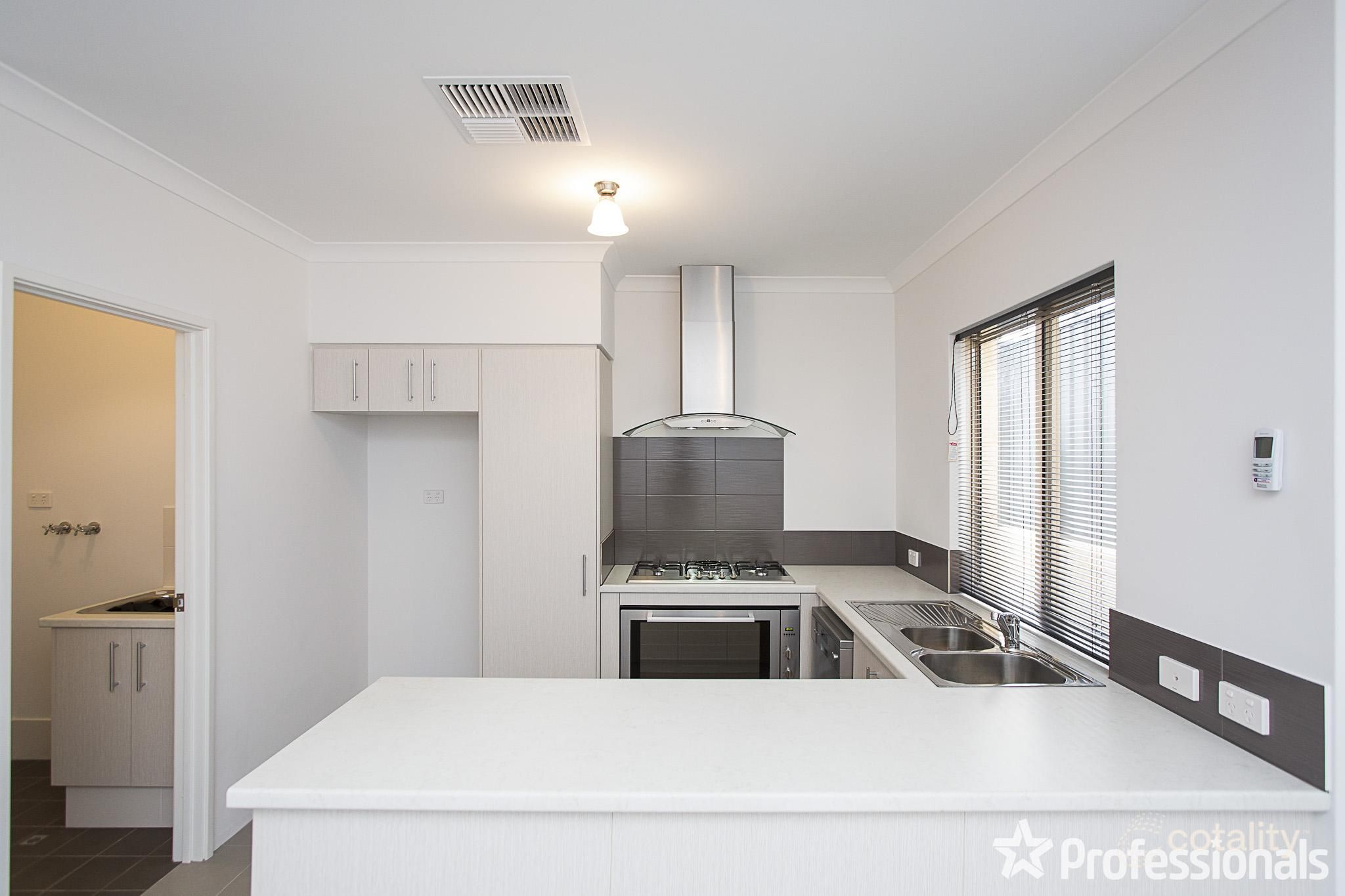 2 Kurda Pl, Westminster, WA 6061