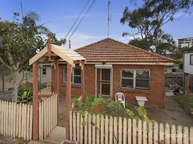 57 Greene St, Warrawong, NSW 2502