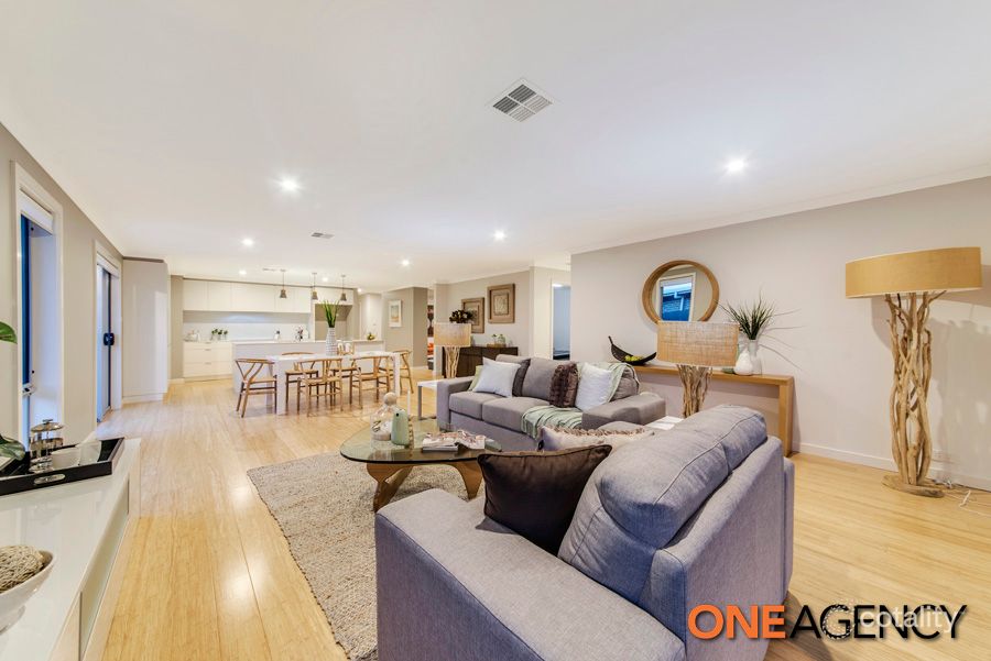 19 Buttfield St, Coombs, ACT 2611