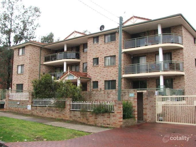 1/9 Cairds Ave, Bankstown, NSW 2200