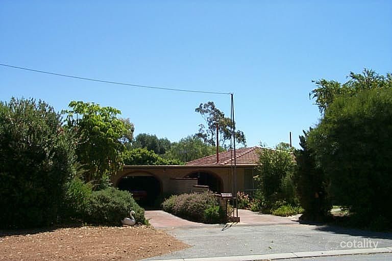 71a Byron Rd, Kalamunda, WA 6076