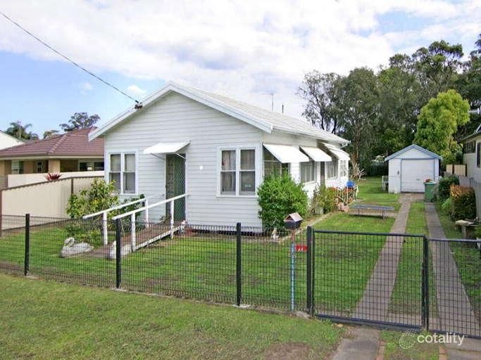 15 Moorlan Ave, Killarney Vale, NSW 2261