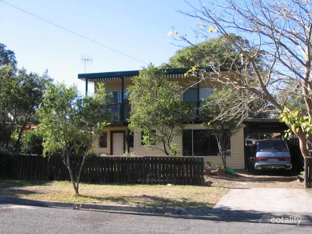 21 Howelston Rd, Gorokan, NSW 2263
