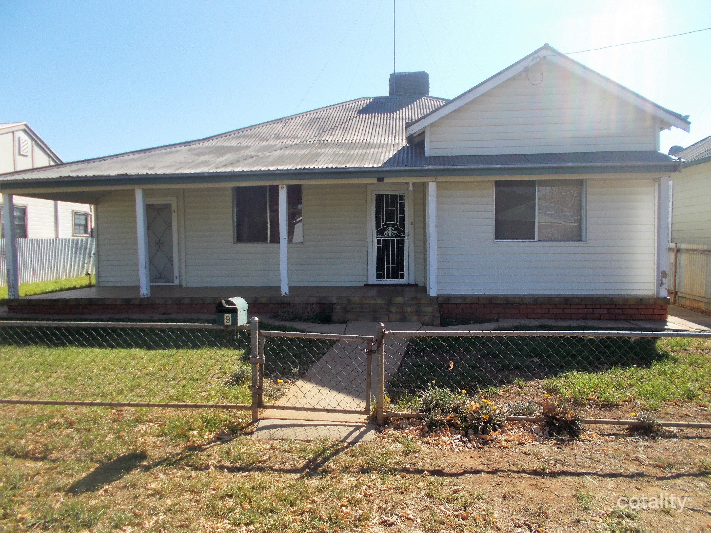 9 Melbourne St, Parkes, NSW 2870